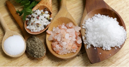 食用盐的选择攻略：如何根据健康需求挑选适合自己的盐？